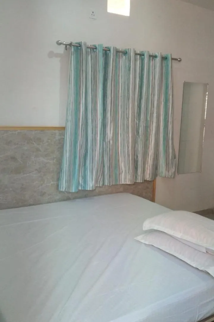 Varanasi Travels And Lodge